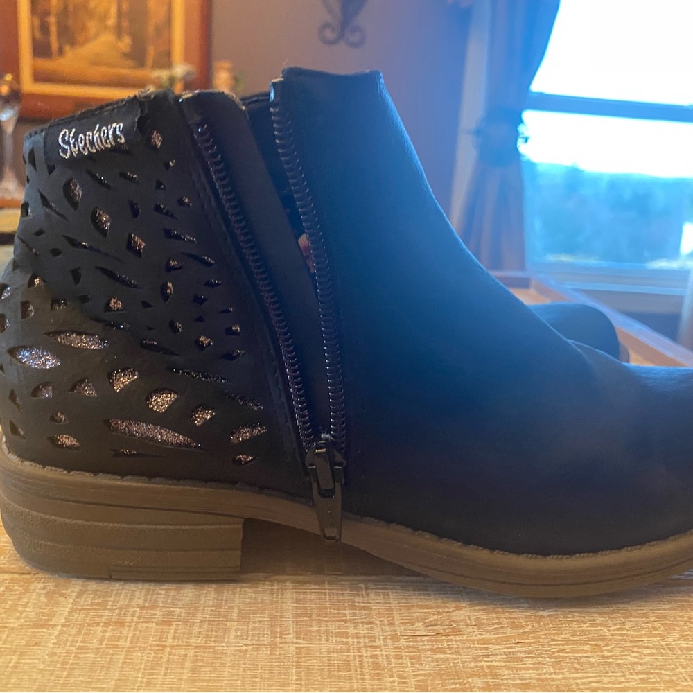 Sketchers Black Boots